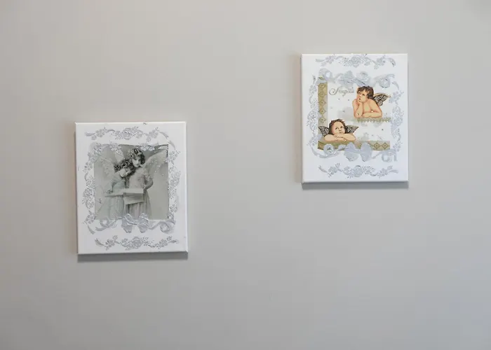 The House Of The Roses * غيراكيني