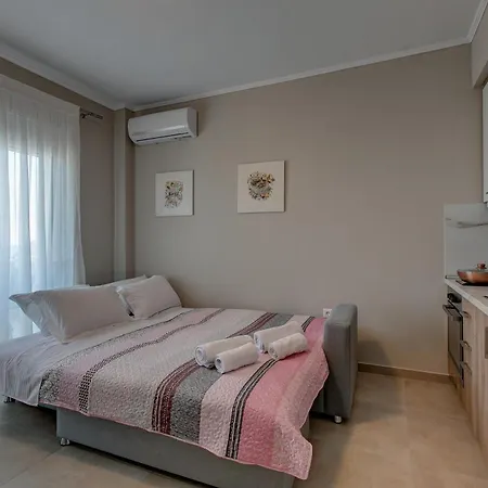 The House Of The Roses Gerakini